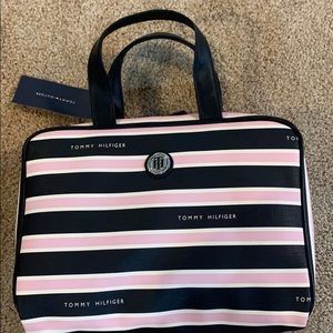 Tommy Hilfiger Cosmetics/Travel Bag NWT